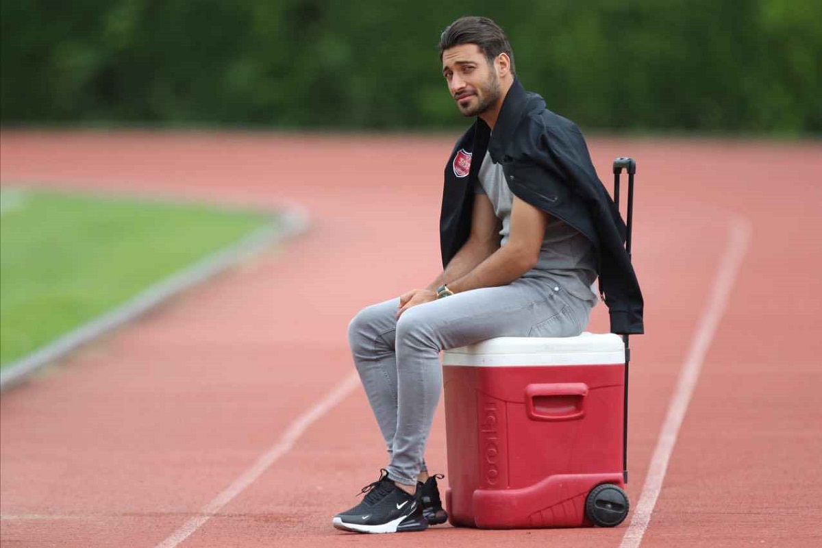 عکس| واکنش شجاع خلیل زاده به مرگ مهسا امینی: حس دیدن استوری های غمگین را ندارم | دیلی فوتبال