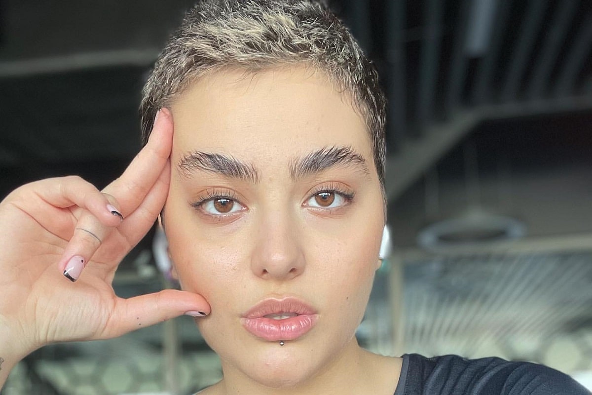 عکس| برهنگی به بهانه آزادی؛ ریحانه پارسا در ترکیه برهنه شد عکس| برهنگی به بهانه آزادی؛ ریحانه پارسا در ترکیه برهنه شد | دیلی فوتبال