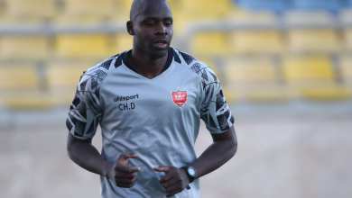 فیلم| مشت شیخ دیاباته به صورت هوادار ملوان بندر انزلی! | دیلی فوتبال