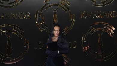 فیلم| حجاب جورجینا رودریگز در مراسمی با حضور آمیتاب باچان در ریاض عربستان | دیلی فوتبال