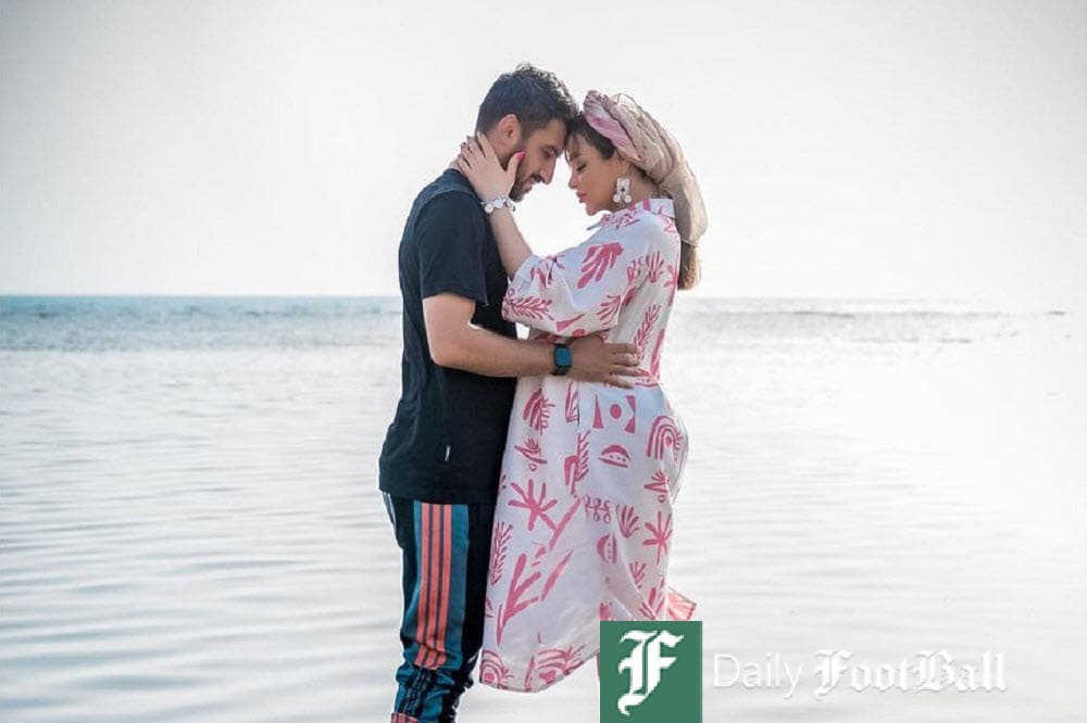 عکس| ادعای همسر حسین ماهینی درباره تلاش برای بازداشت او؛ مروج بی بند و باری فراری است | دیلی فوتبال