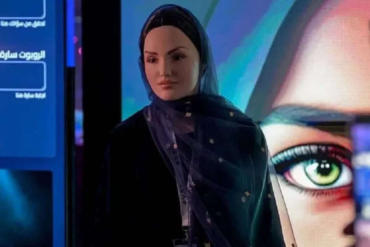 فیلم| رونمایی عربستان از «سارا»؛ اولین ربات انسان نما زن محجبه است | دیلی فوتبال