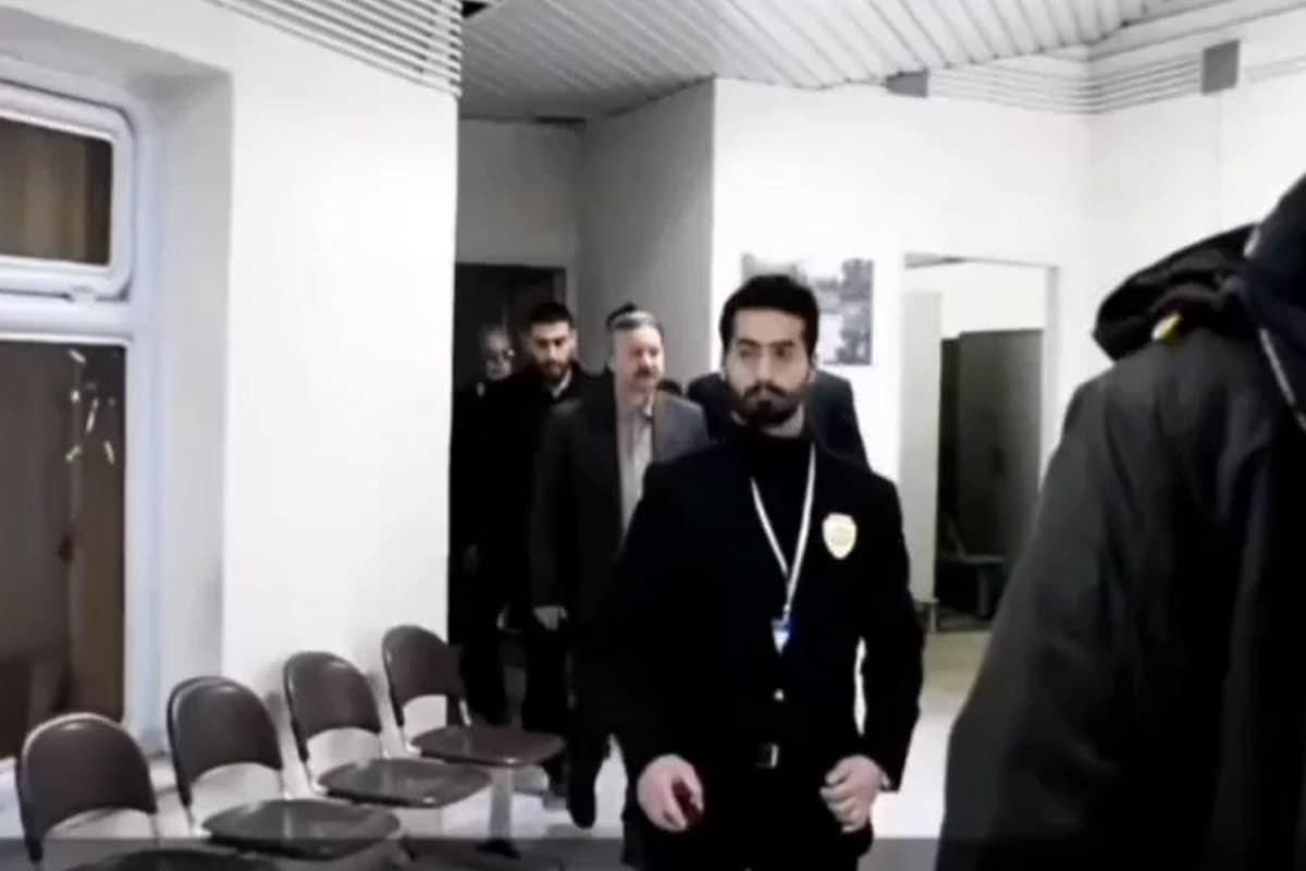 فیلم| حضور شهردار شاهرود با بادیگارد در محافل عمومی جنجال به پا کرد | دیلی فوتبال