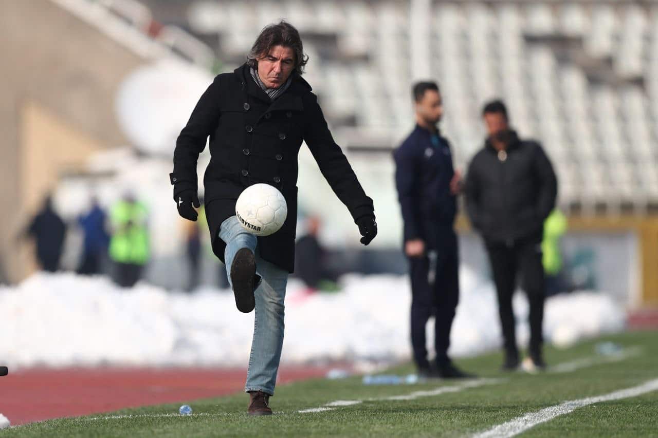 محرومیت دوباره ریکاردو ساپینتو؛ سرمربی استقلال به علت توهین به جامعه فوتبال 4 جلسه محروم شد | دیلی فوتبال