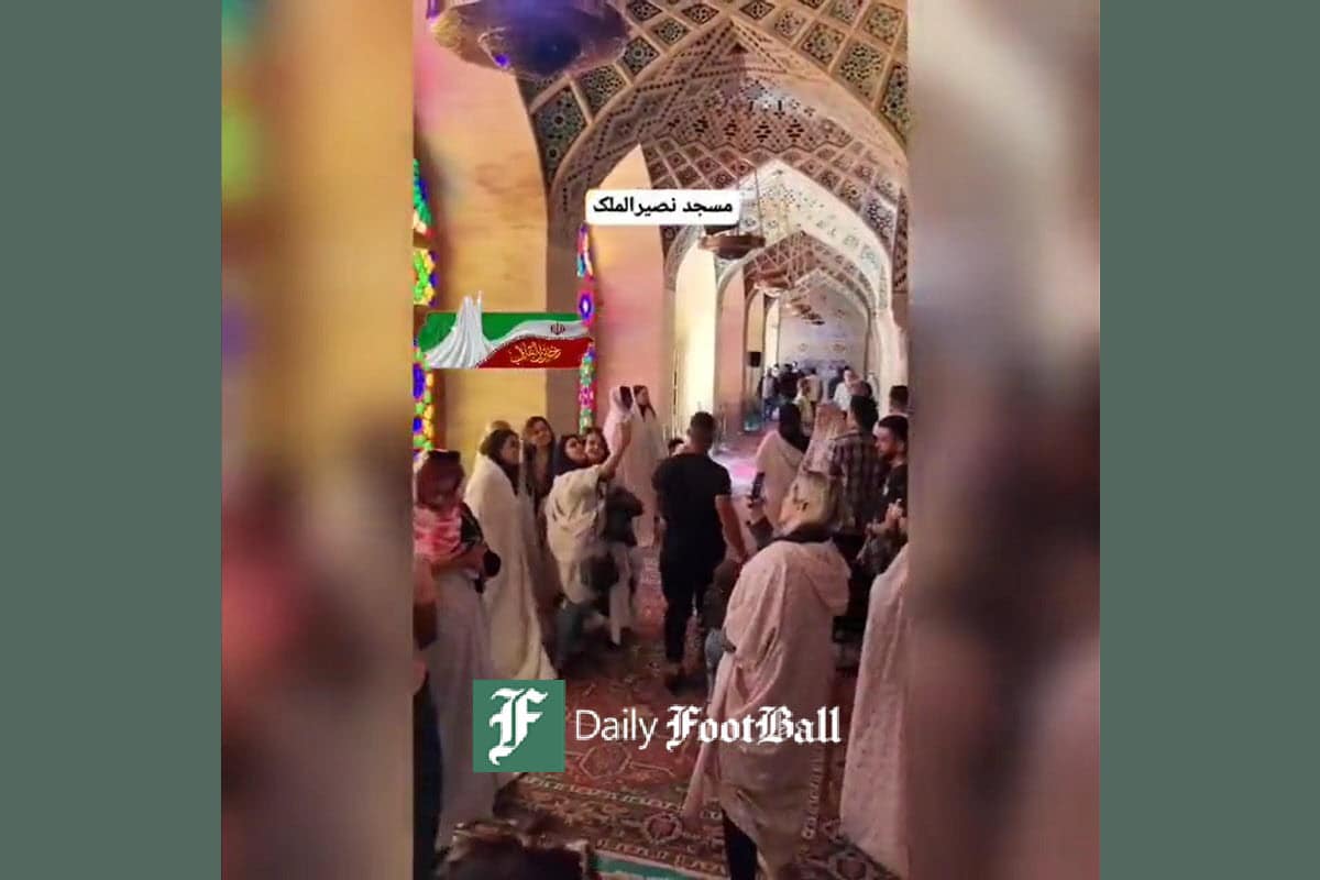 فیلم| هتک حرمت مسجد نصیرالملک شیراز؛ وضعیت عجیب حجاب در خانه خدا | دیلی فوتبال