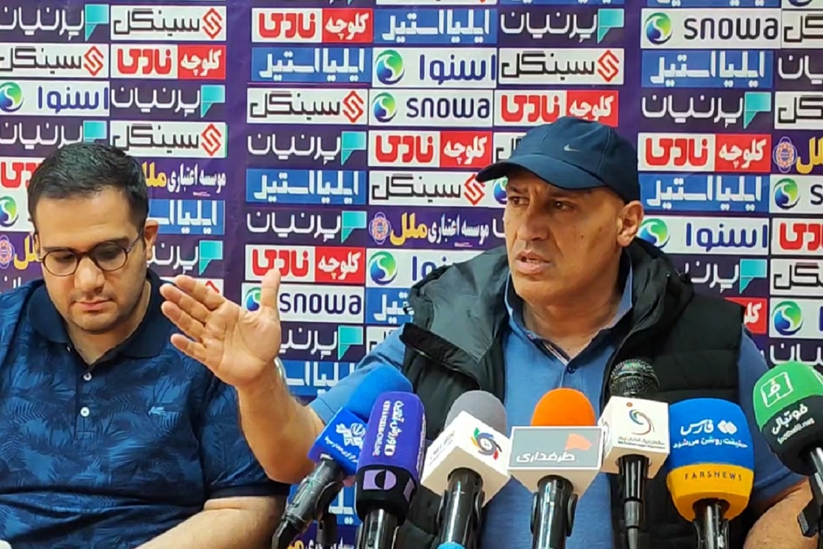 فیلم| واکنش تند علیرضا منصوریان به اظهارات ضد ایرانی بازیکن روسیه و سرمربی لوکوموتیو | دیلی فوتبال