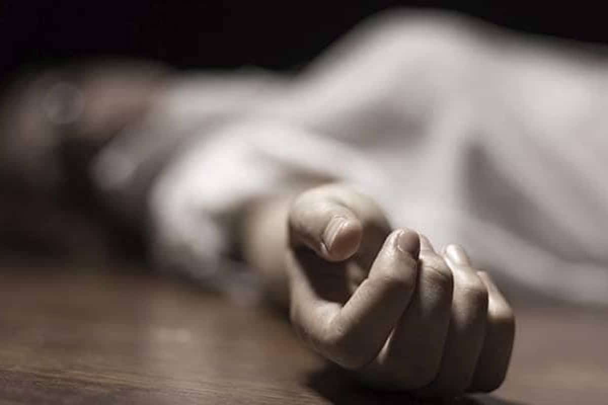 عکس| قتل دختر ایرانی توسط همسر سوئدی؛ جسد سمیه در فرش پیچیده شد | دیلی فوتبال