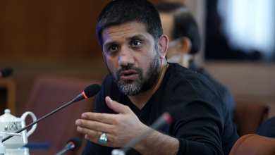 فیلم| واکنش علیرضا دبیر به نماز خواندن در جلسه با وزیر ورزش | دیلی فوتبال