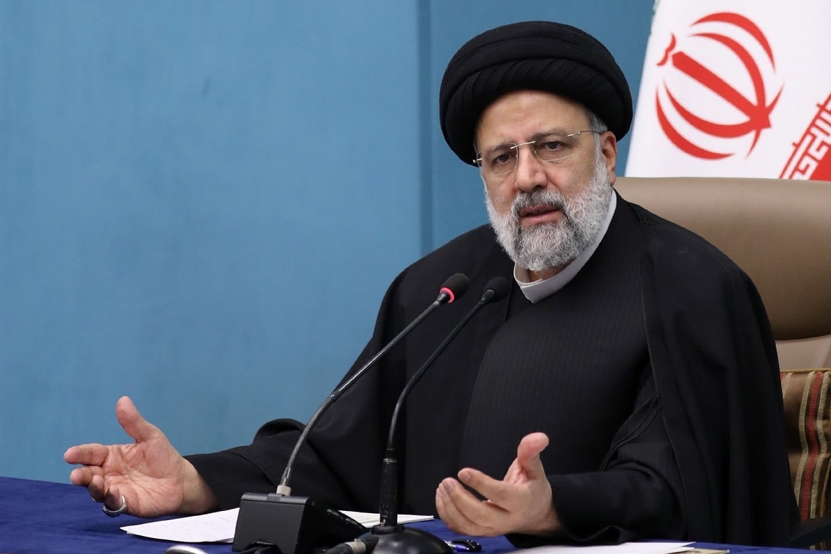 فیلم| سوال جنجالی دختر دانشجو از رئیسی؛ رفع فیلتر اینستاگرام چه شد؟ فیلم| سوال جنجالی دختر دانشجو از رئیسی؛ رفع فیلتر اینستاگرام چه شد؟ | دیلی فوتبال