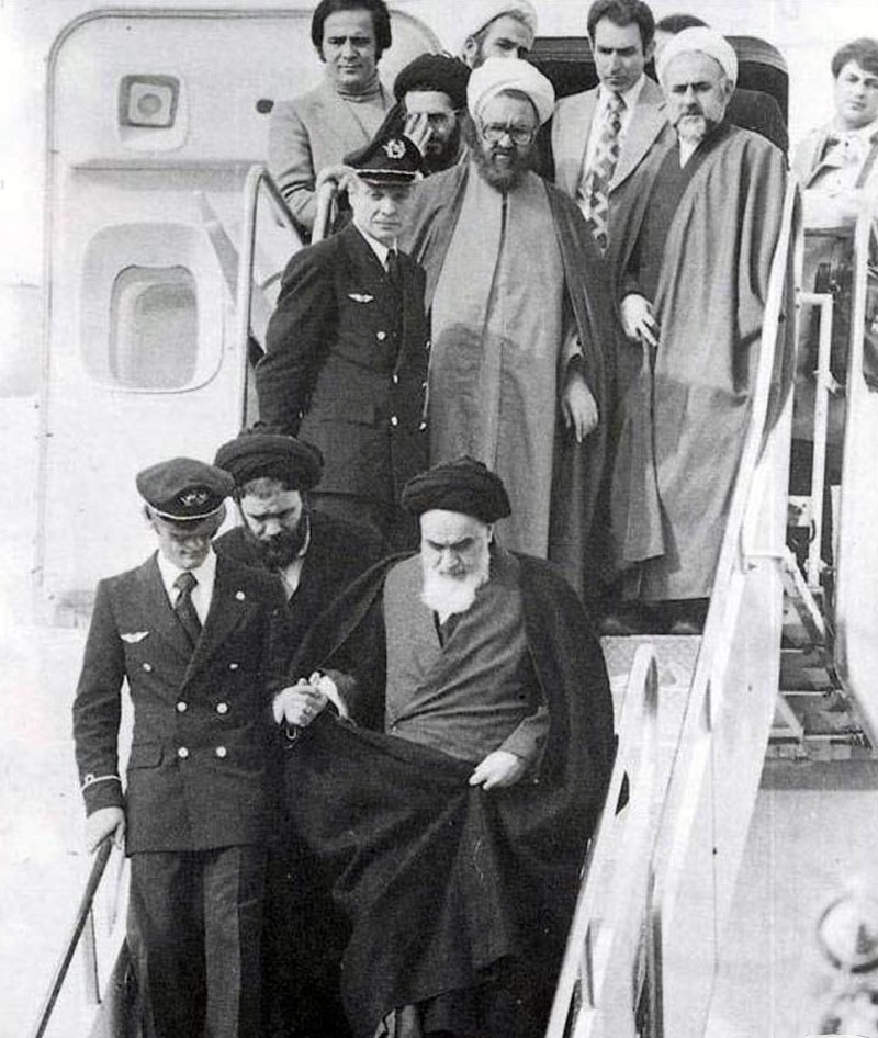 عکس| پوستر معنادار وال استریت ژورنال از امام خامنه ای و پوتین عکس| پوستر معنادار وال استریت ژورنال از امام خامنه ای و پوتین | دیلی فوتبال