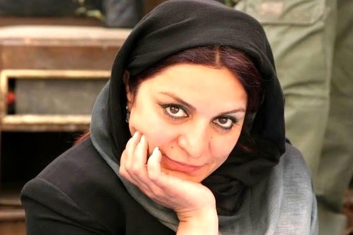 عکس| واکنش عجیب تهمینه میلانی به اعدام تروریست های خانه اصفهان | دیلی فوتبال