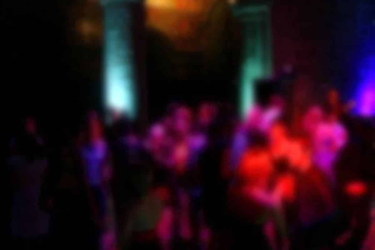 سوییچ پارتی چیست؟ | دیلی فوتبال
