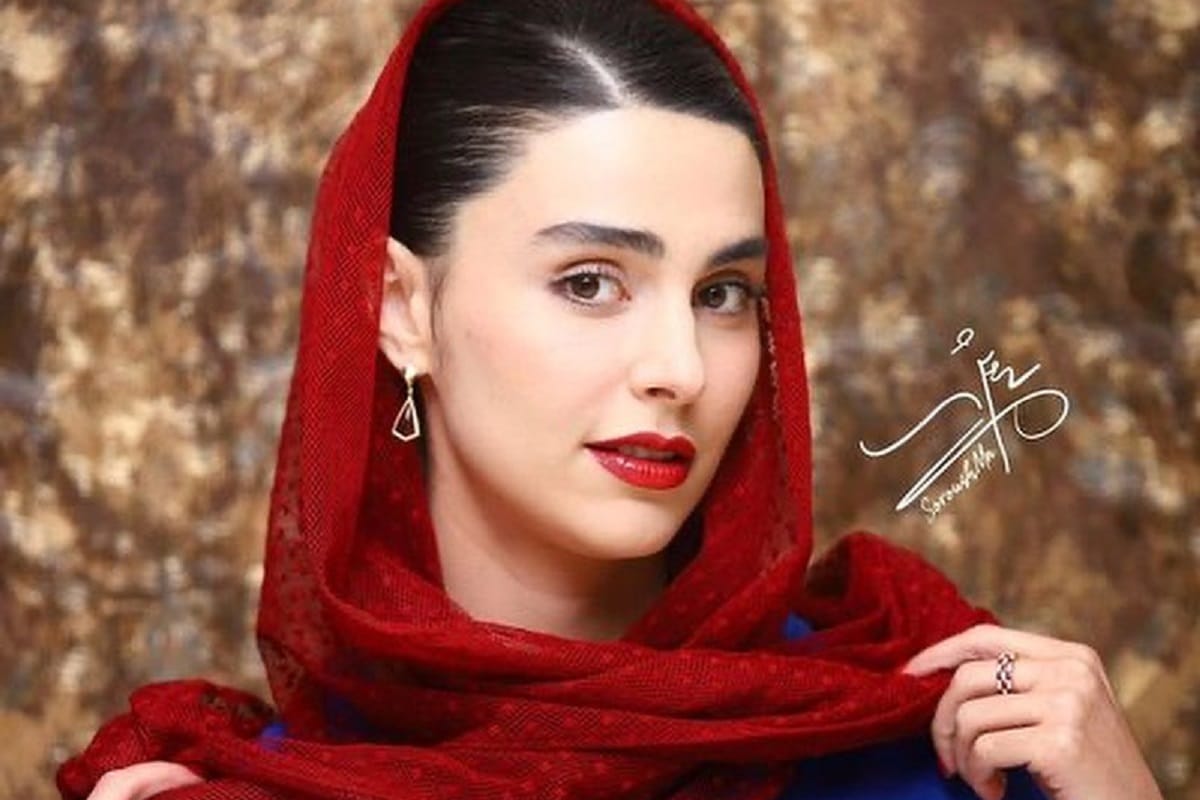 عکس| کشف حجاب لاله مرزبان بازیگر زن در سینما | دیلی فوتبال