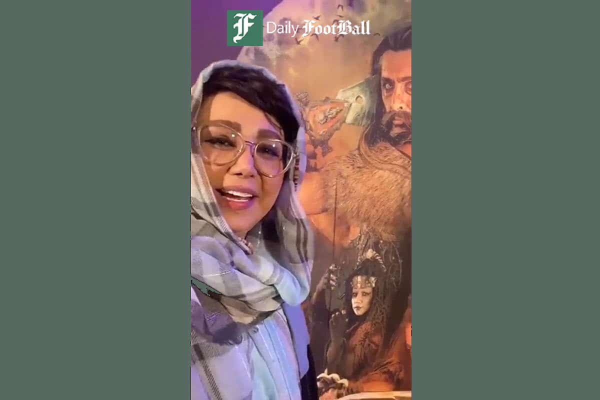 فیلم| بهنوش بختیاری: خدا نیاره روزی که پرچم ایران رو زمین بیفته! فیلم| بهنوش بختیاری: خدا نیاره روزی که پرچم ایران رو زمین بیفته! | دیلی فوتبال