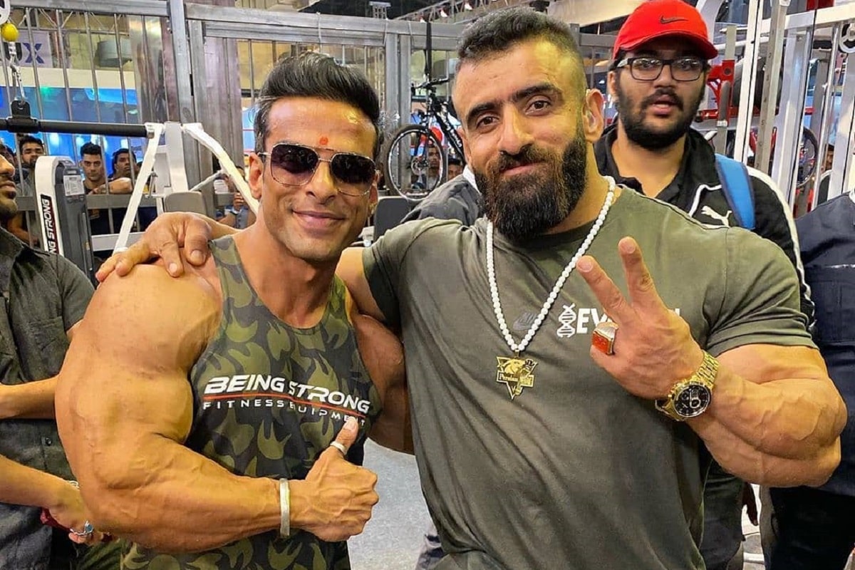 فیلم| رقص هندی هادی چوپان در نمایشگاه بدنسازی فیلم| رقص هندی هادی چوپان در نمایشگاه بدنسازی | دیلی فوتبال