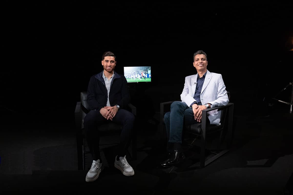 فیلم| واکنش یک استاد دانشگاه به دلقک بازی فردوسی پور و جهانبخش | دیلی فوتبال