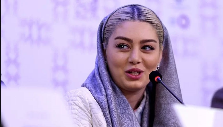 عکس| یادگاری تتلو روی دست سحر قریشی | دیلی فوتبال