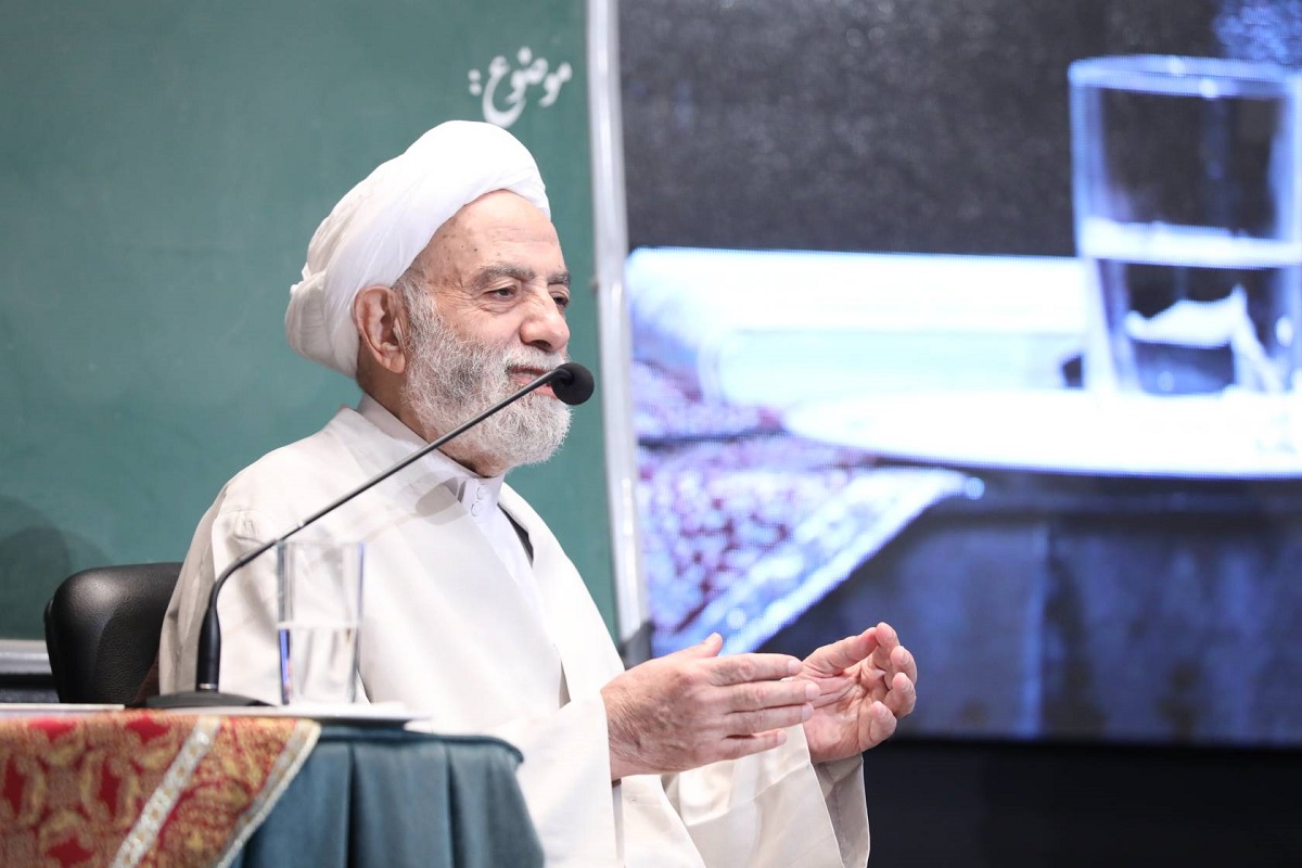 فیلم| راهکار استاد قرائتی برای با حجاب شدن دختران | دیلی فوتبال