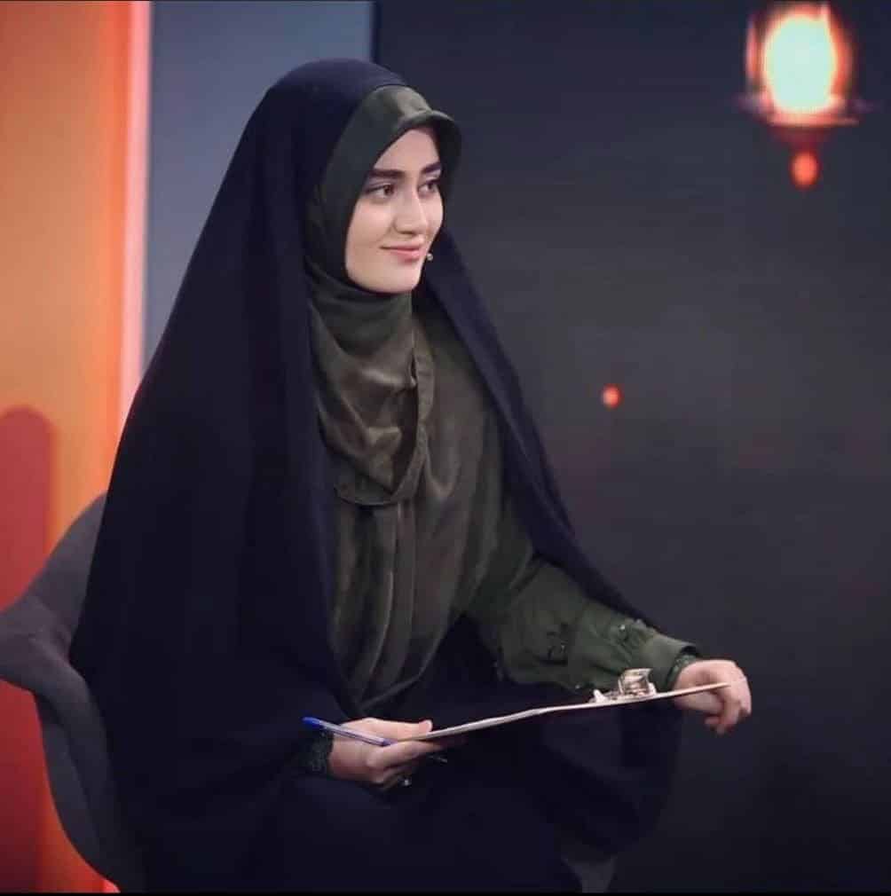 عکس| بی حجابی مجری چادری صدا و سیما در اینستاگرام عکس| بی حجابی مجری چادری صدا و سیما در اینستاگرام | دیلی فوتبال