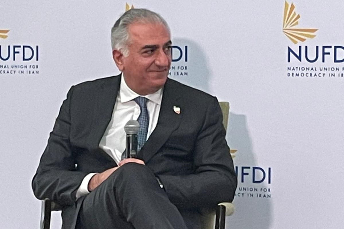 فیلم| رضا پهلوی چرا میگه به تهران حمله کنید؟ فیلم| رضا پهلوی چرا میگه به تهران حمله کنید؟ | دیلی فوتبال