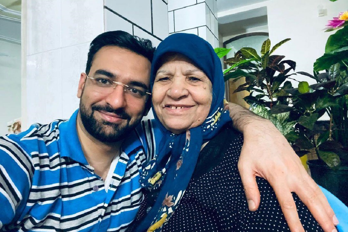 واکنش مادر آذری جهرمی به ادعای کیهان علیه پسرش | دیلی فوتبال