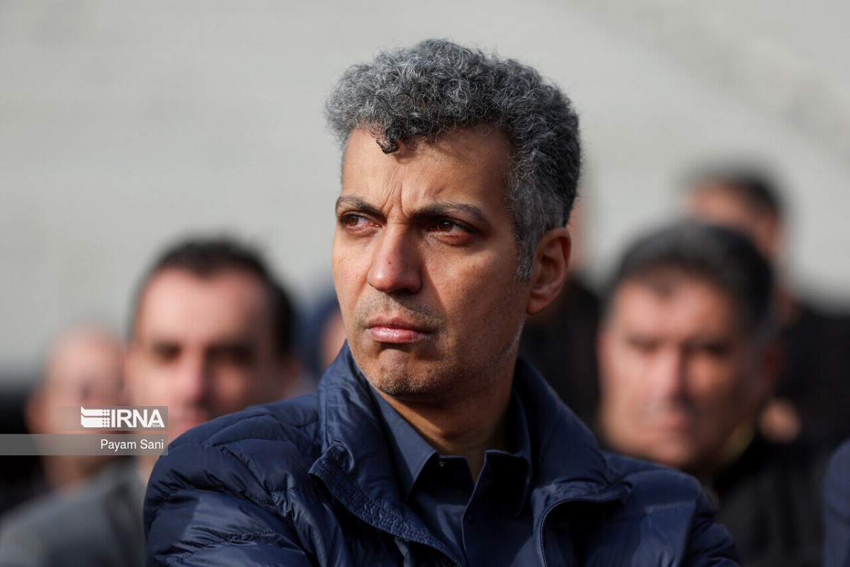 فیلم| تسلیت حاشیه ساز عادل فردوسی پور به مادر ملیکا محمدی | دیلی فوتبال