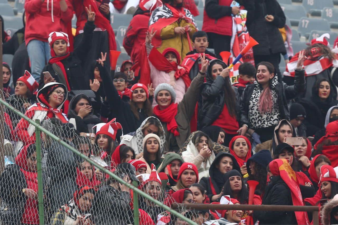 عکس| قیمت نجومی بلیت جایگاه بانوان بازی پرسپولیس و مس رفسنجان در ورزشگاه آزادی عکس| قیمت نجومی بلیت جایگاه بانوان بازی پرسپولیس و مس رفسنجان در ورزشگاه آزادی | دیلی فوتبال