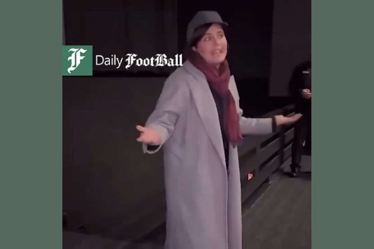 فیلم| جنجال فریادهای اعتراض آمیز الناز شاکردوست در جشنواره فجر؛ حامی اغتشاشگران طلبکار شد! فیلم| جنجال فریادهای اعتراض آمیز الناز شاکردوست در جشنواره فجر؛ حامی اغتشاشگران طلبکار شد! | دیلی فوتبال