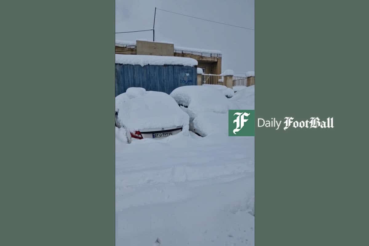 فیلم| دفن شدن خودروها در برف سنگین شهرستان بانه استان کردستان فیلم| دفن شدن خودروها در برف سنگین شهرستان بانه استان کردستان | دیلی فوتبال