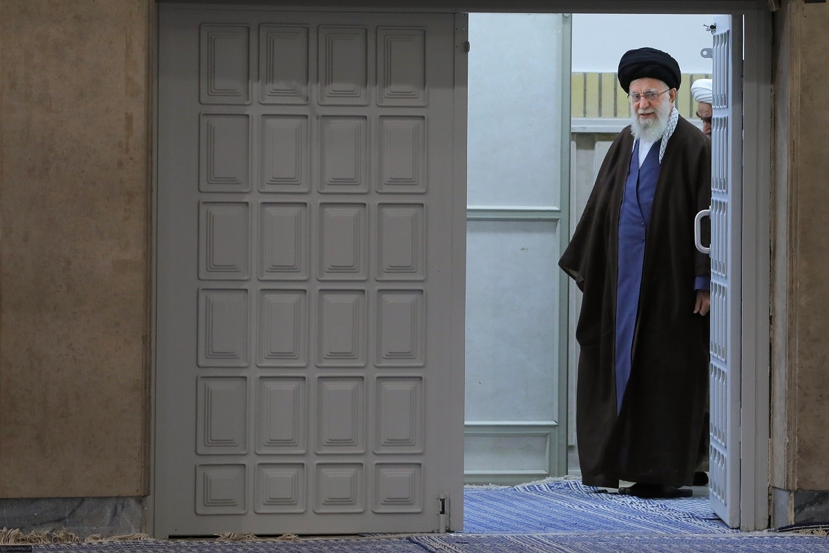 عکس| رهبر انقلاب کجاست؟ عکس| رهبر انقلاب کجاست؟ | دیلی فوتبال