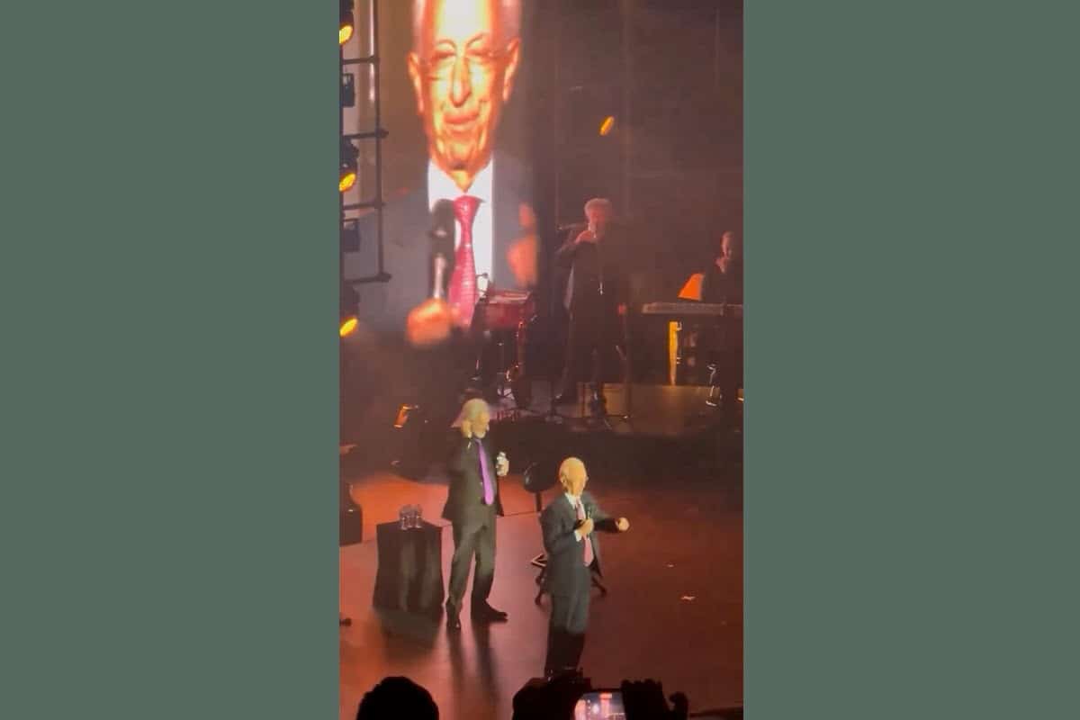 فیلم| توهین وقیحانه سردهندگان شعار «زن زندگی آزادی» به پروفسور سمیعی در کنسرت ابی فیلم| توهین وقیحانه سردهندگان شعار «زن زندگی آزادی» به پروفسور سمیعی در کنسرت ابی | دیلی فوتبال