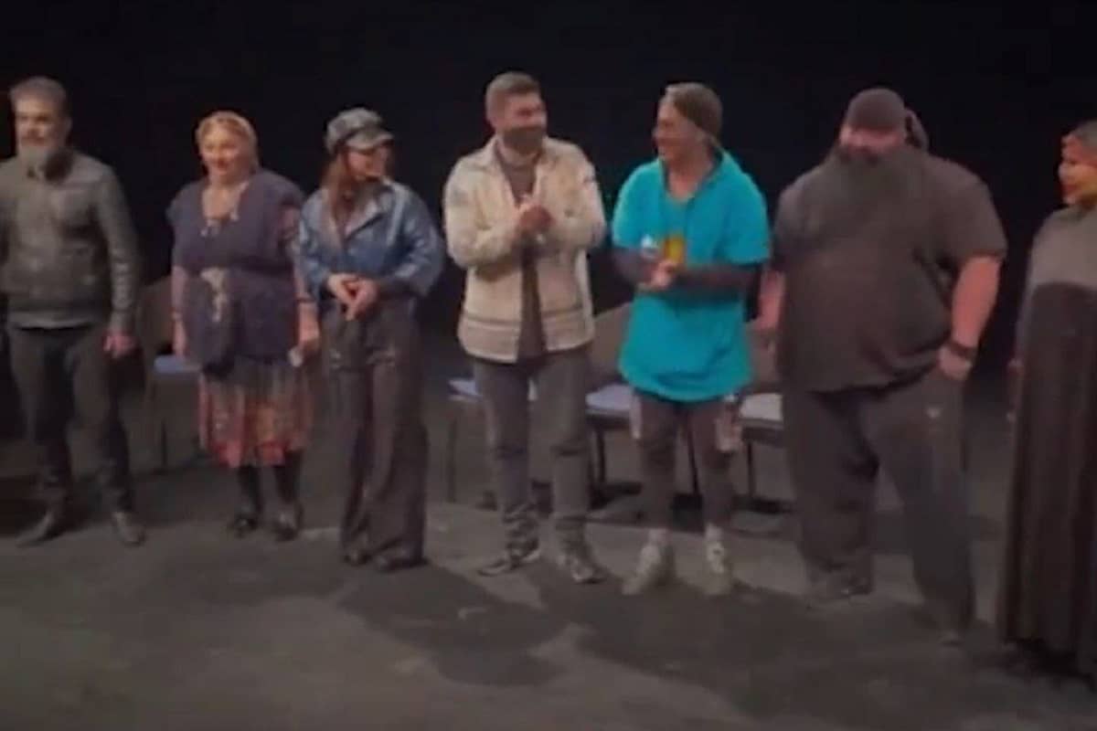 اعتراض اهالی تئاتر به حضور چهره های اینستاگرامی روی صحنه اعتراض اهالی تئاتر به حضور چهره های اینستاگرامی روی صحنه | دیلی فوتبال