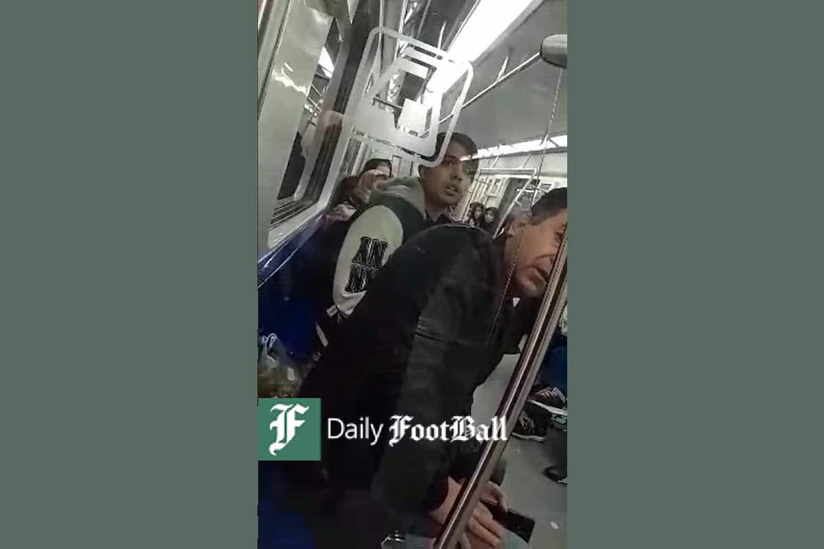 فیلم| توهین بی شرمانه مرد قانون شکن به زن آمر به معروف در مترو تهران فیلم| توهین بی شرمانه مرد قانون شکن به زن آمر به معروف در مترو تهران | دیلی فوتبال