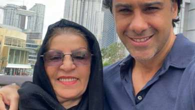 عکس| فرهاد مجیدی و مادرش در دبی | دیلی فوتبال