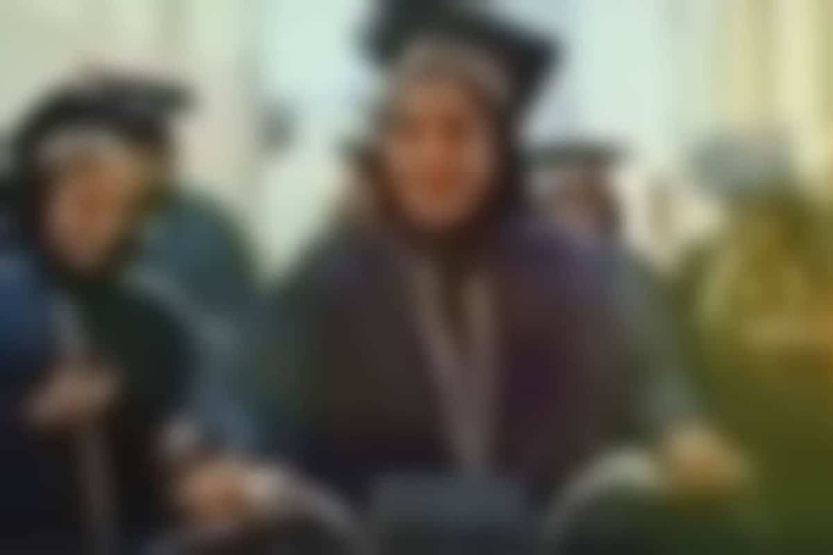 واکنش دانشگاه الزهرای بوشهر به کلیپ هنجارشکنانه جشن فارغ التحصیلی دختران | دیلی فوتبال
