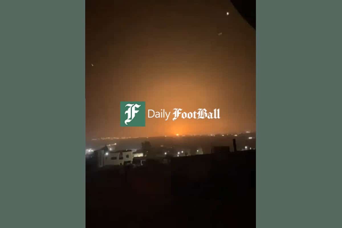 فیلم| اولین تصاویر از برخورد موشک های بالستیک ایران به اسرائیل | دیلی فوتبال
