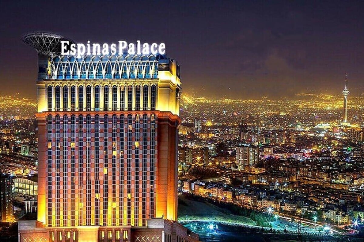 عکس| سادگی کارت عروسی ستایش (فاطمه) دختر شمخانی در هتل اسپیناس پالاس عکس| سادگی کارت عروسی ستایش (فاطمه) دختر شمخانی در هتل اسپیناس پالاس | دیلی فوتبال