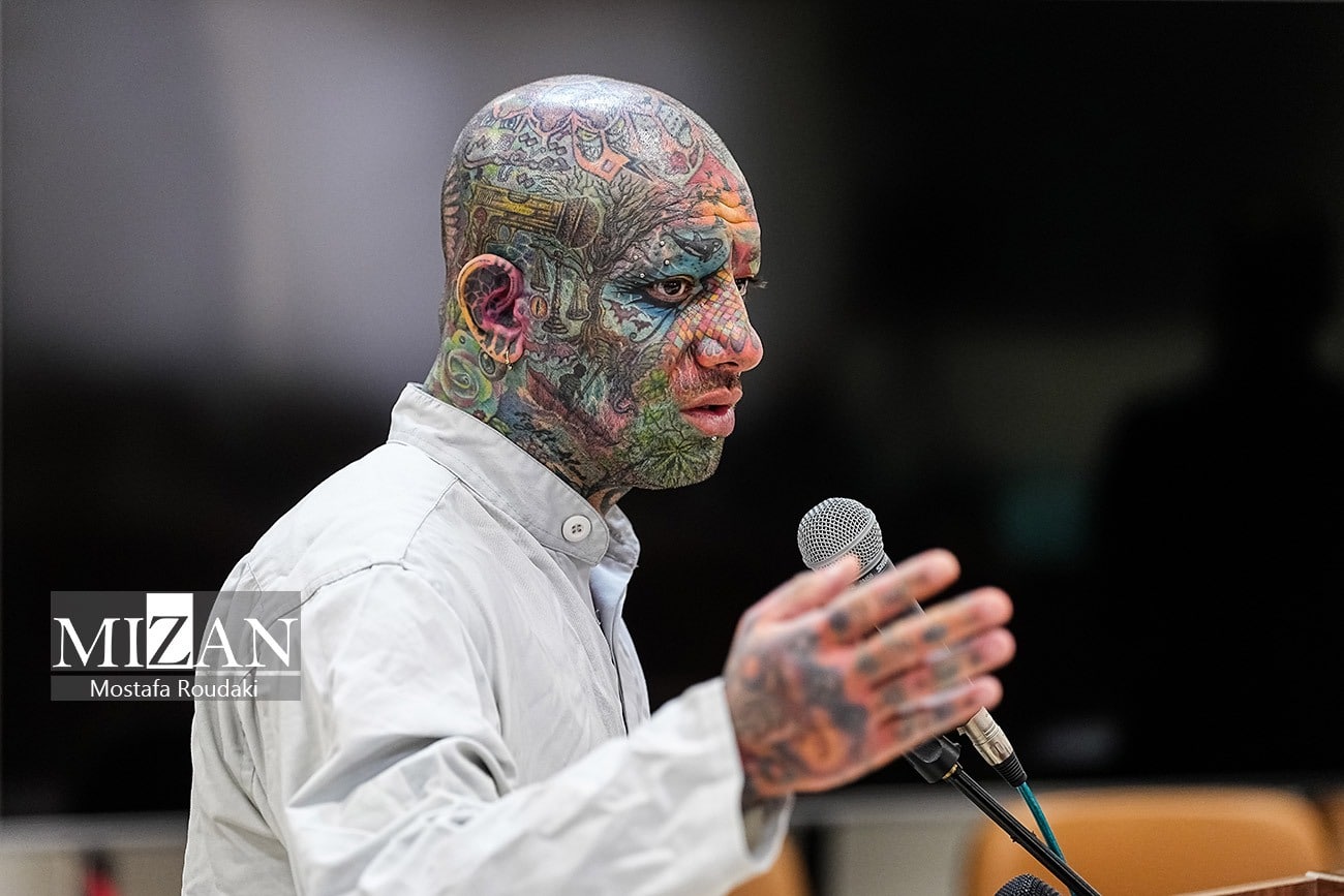 عکس| شعر امیر تتلو در مدح امام علی (ع) در زندان عکس| شعر امیر تتلو در مدح امام علی (ع) در زندان | دیلی فوتبال