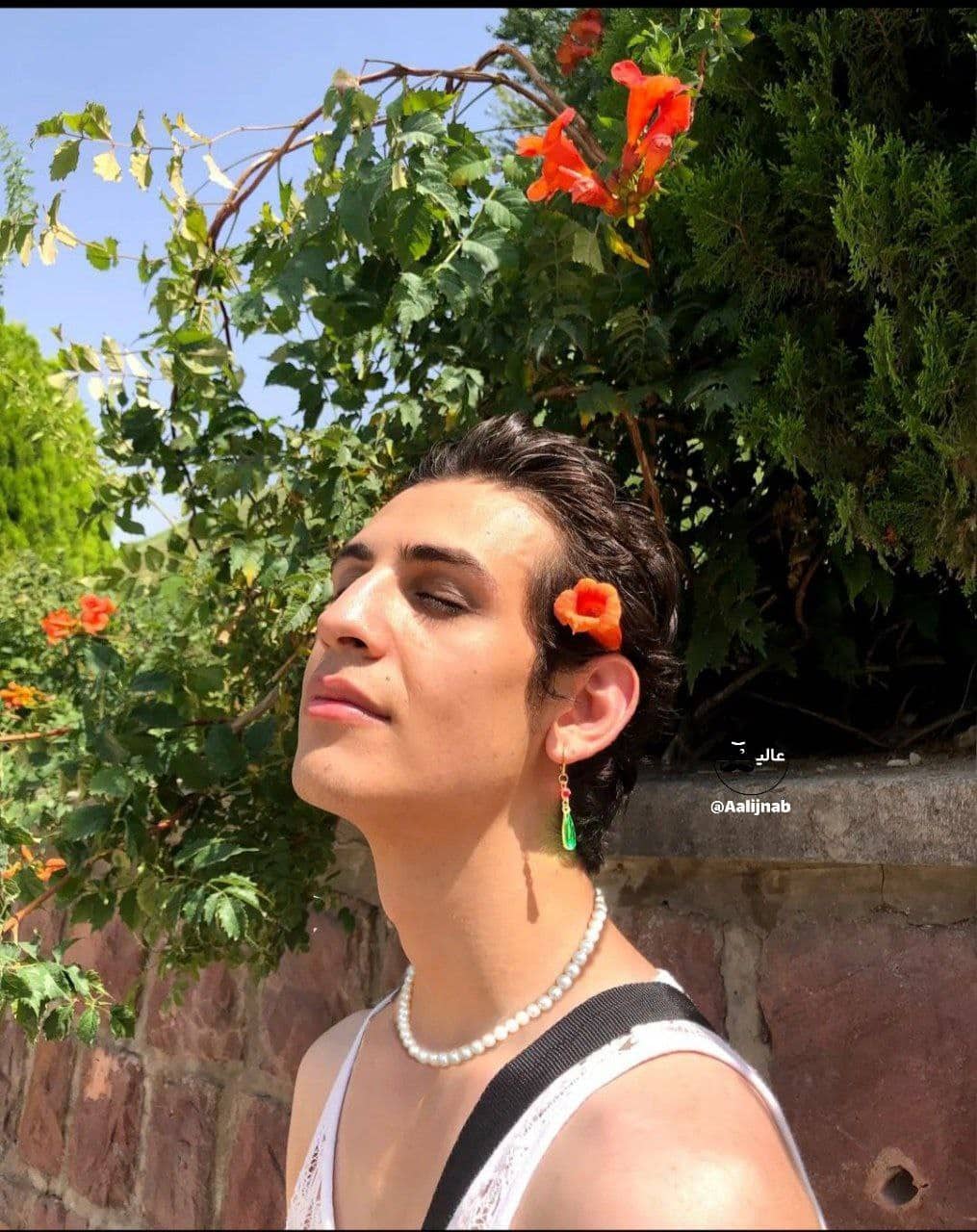 عکس| استایل زنانه کمدین خندوانه جنجال به پا کرد | دیلی فوتبال