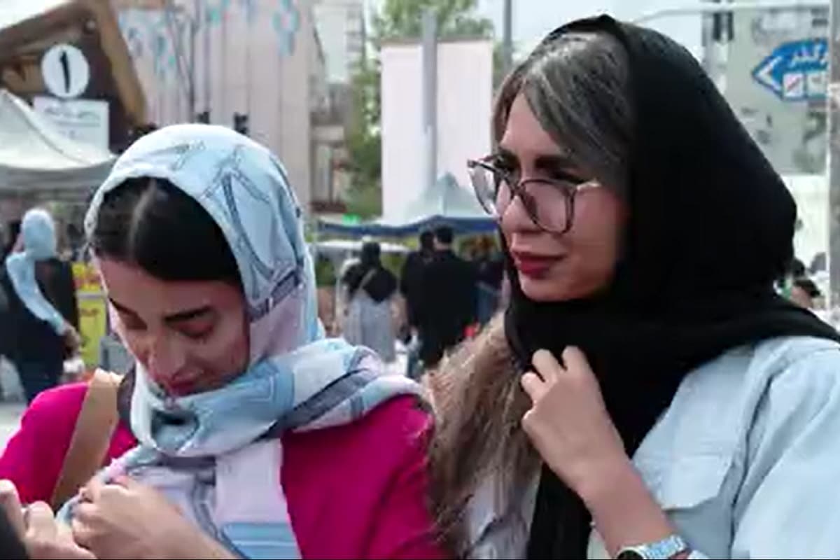 فیلم| اعتراض زنان به برهنگی و پوشش های ولنگارانه هنجارشکنان فیلم| اعتراض زنان به برهنگی و پوشش های ولنگارانه هنجارشکنان | دیلی فوتبال