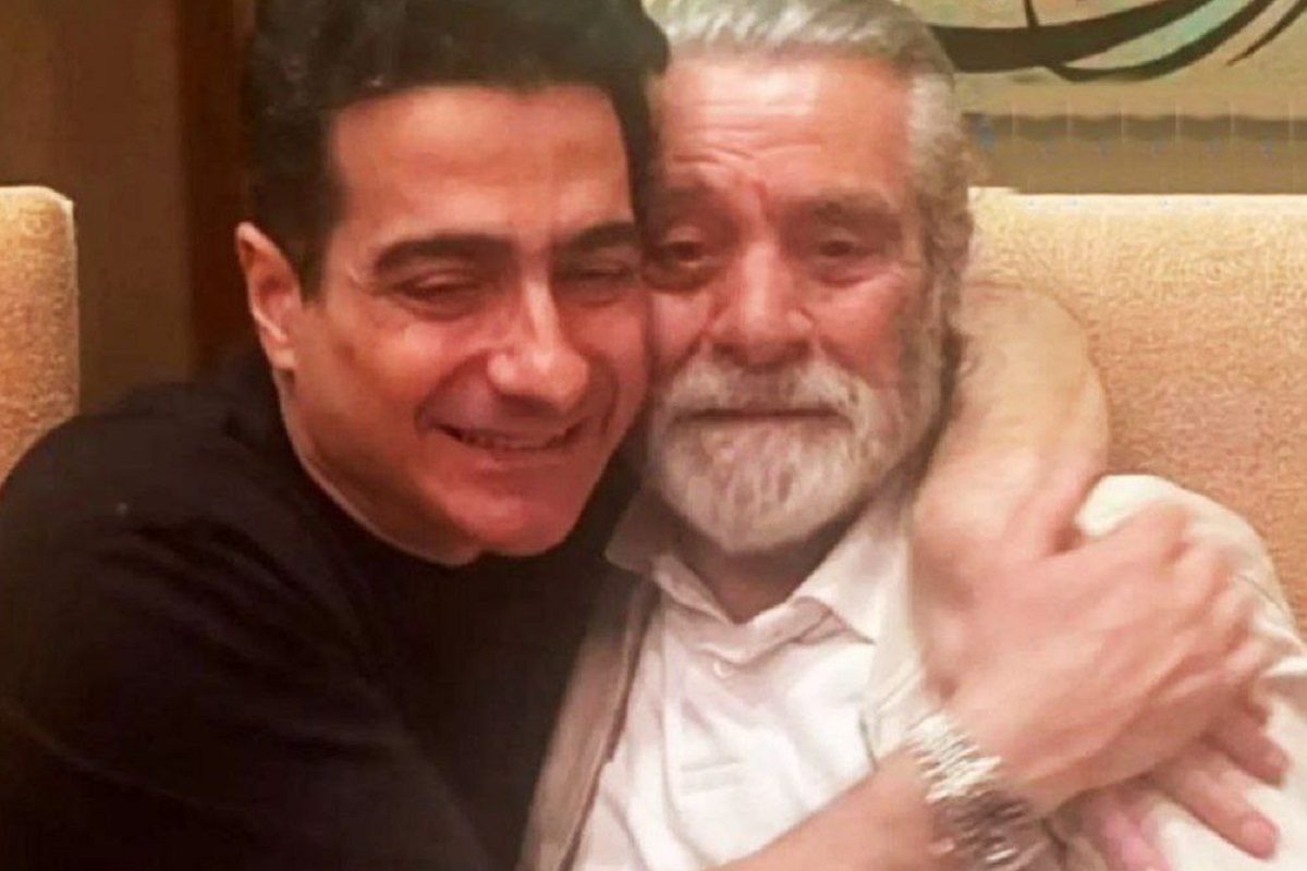 عکس| همایون شجریان در آغوش بهروز وثوقی | دیلی فوتبال