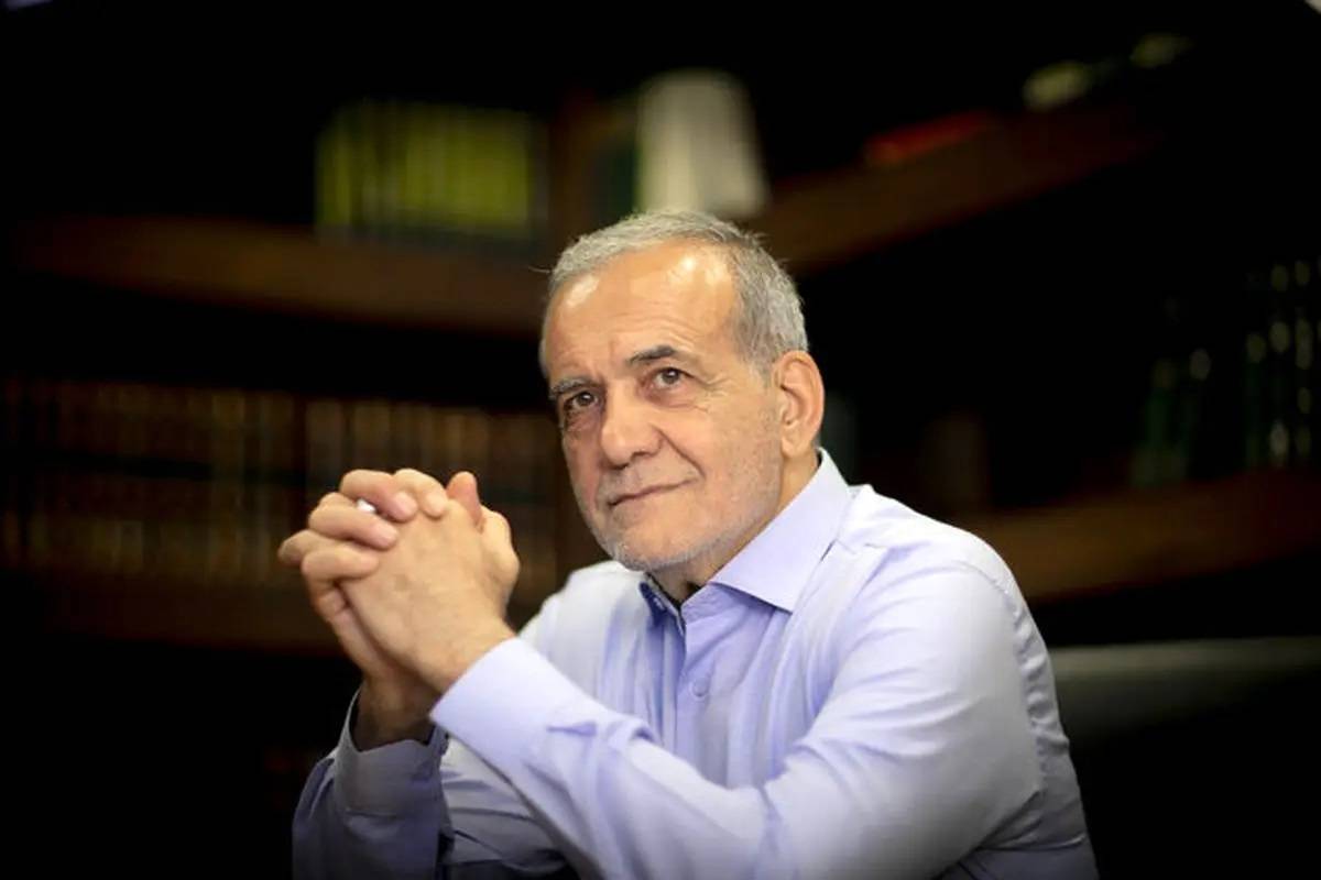 عکس| امضای مسعود پزشکیان علیه محمود احمدی نژاد؛ نامزد انتخابات مخالف گشت ارشاد است؟ | دیلی فوتبال