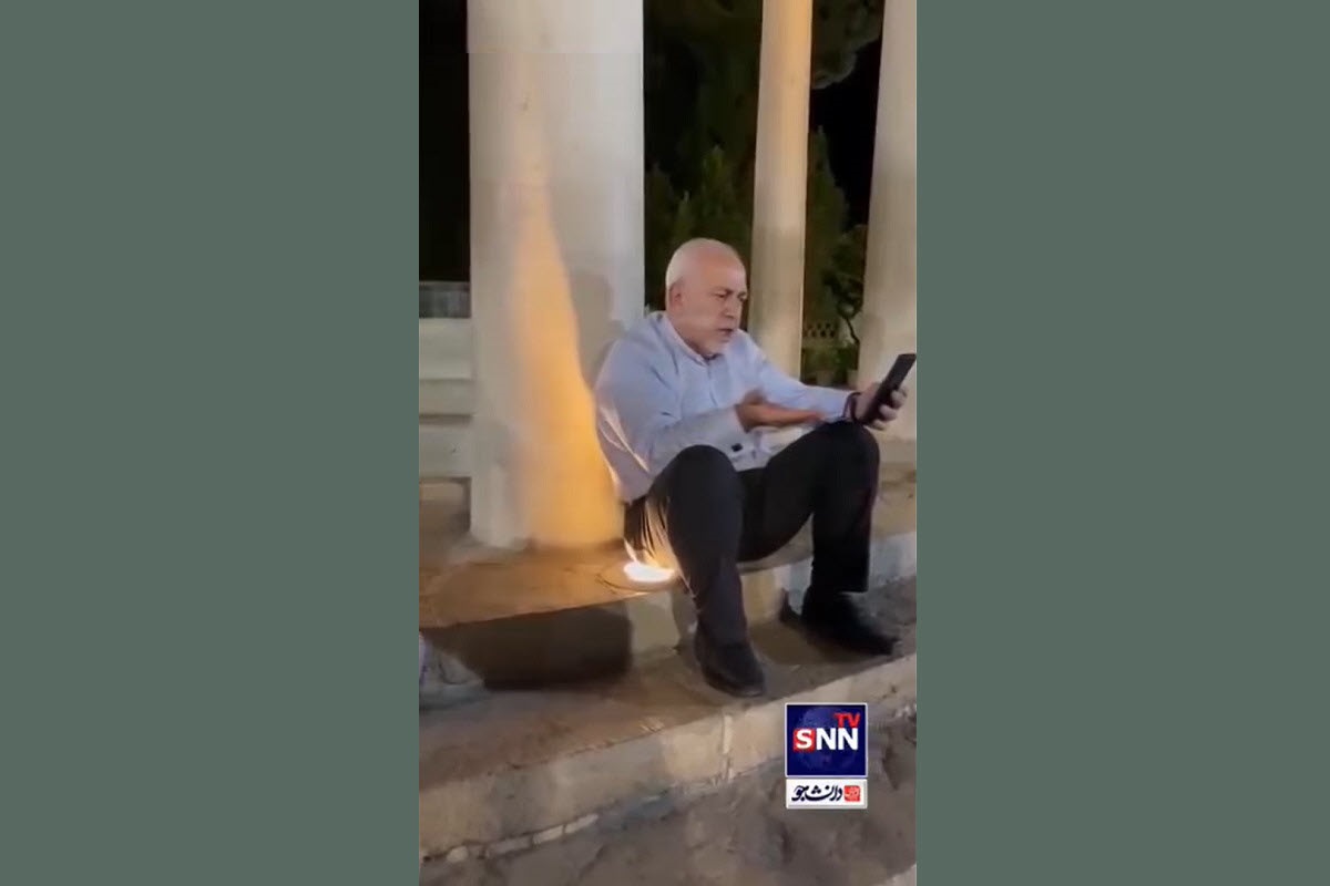 فیلم| قرق حافظیه شیراز برای لایو اینستاگرامی ظریف فیلم| قرق حافظیه شیراز برای لایو اینستاگرامی ظریف | دیلی فوتبال