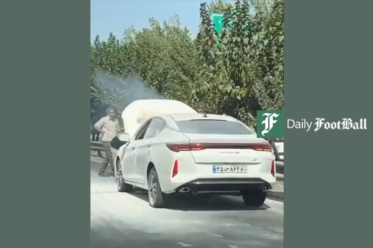 فیلم| آتش گرفتن خودروی چینی صفر در تهران! | دیلی فوتبال
