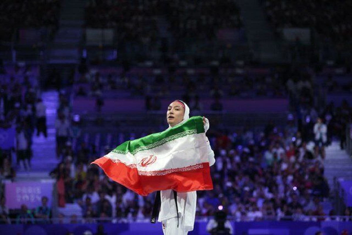 واکنش رئیس دانشگاه علوم پزشکی تهران به ادعای پذیرش بدون کنکور مبینا نعمت زاده | دیلی فوتبال