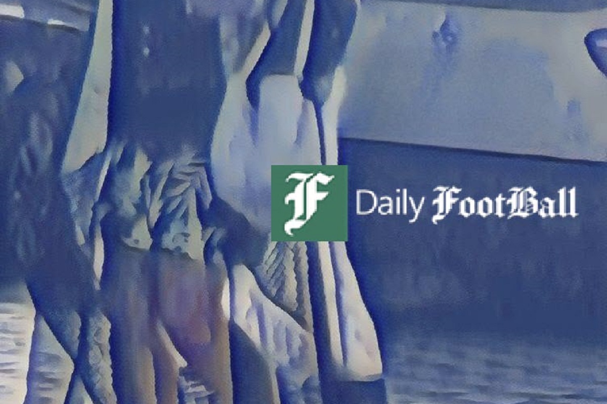 عکس| اینجا خیابان های منچستر نیست؛ برهنگی زن هنجارشکن مقابله کافه ای در انزلی | دیلی فوتبال