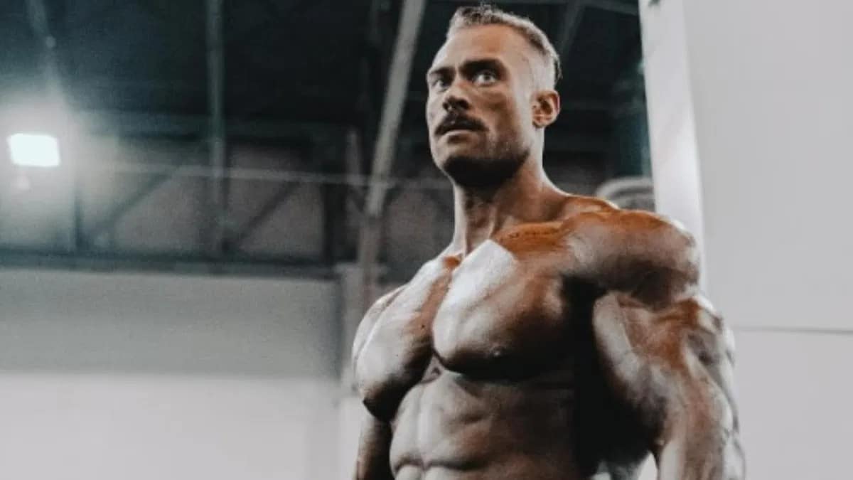 ششمین قهرمانی متوالی؛ کریس بامستد قهرمان فیزیک کلاسیک مستر المپیا 2024 شد ششمین قهرمانی متوالی؛ کریس بامستد قهرمان فیزیک کلاسیک مستر المپیا 2024 شد | دیلی فوتبال