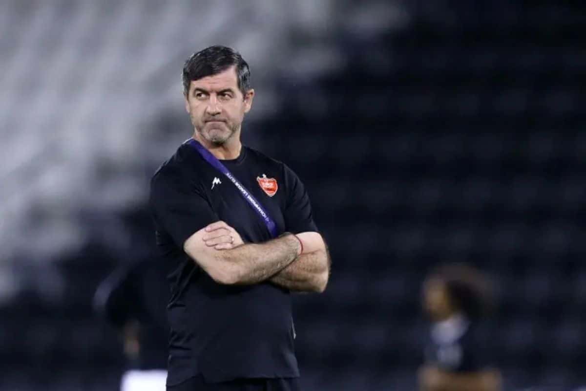 عکس| واکنش کریم باقری پس از شکست پرسپولیس | دیلی فوتبال