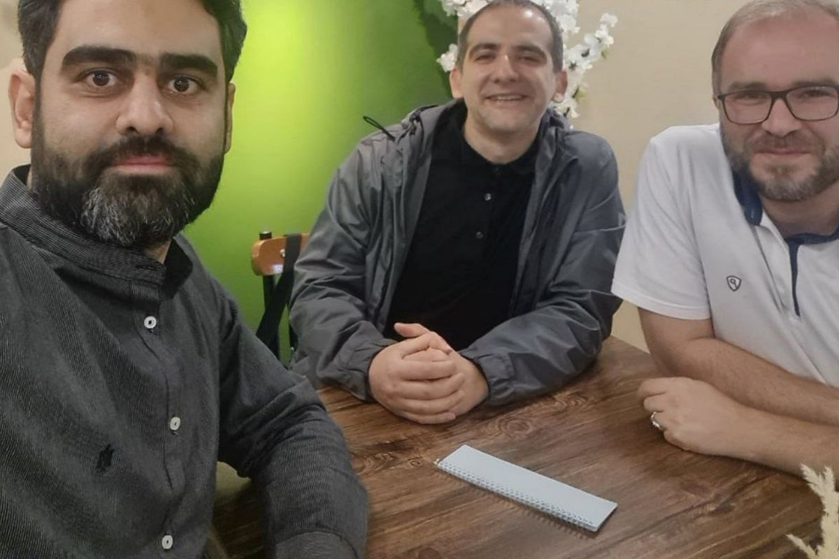 عکس| امیرحسین ثابتی و محمدرضا شهبازی کافه دار شدند! | دیلی فوتبال