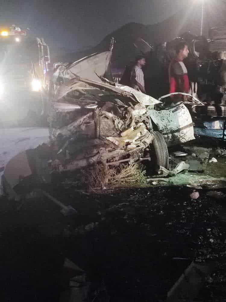 عکس| تصادف مرگبار جاده جم - سیراف که چندین کشته برجای گذاشت | دیلی فوتبال